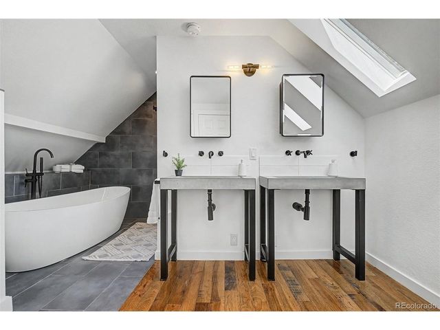 2600 N Vine St, Denver, CO 80205