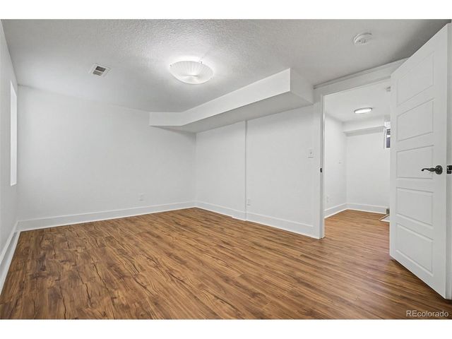 2600 N Vine St, Denver, CO 80205