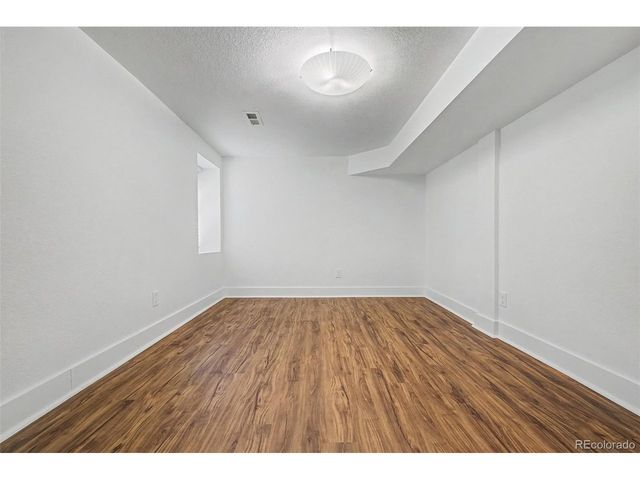 2600 N Vine St, Denver, CO 80205