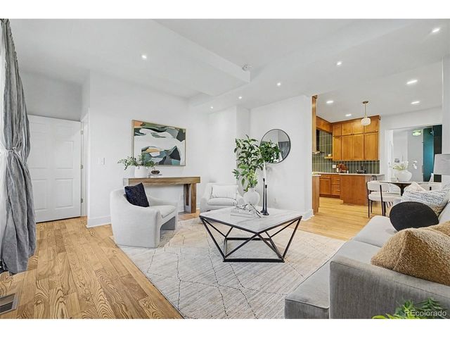 2600 N Vine St, Denver, CO 80205