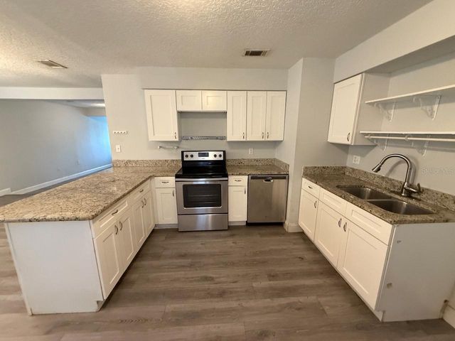 301 LESESNE STREET, Kissimmee, FL 34744