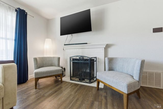 891 Rosewood Ave, Vallejo, CA 94591