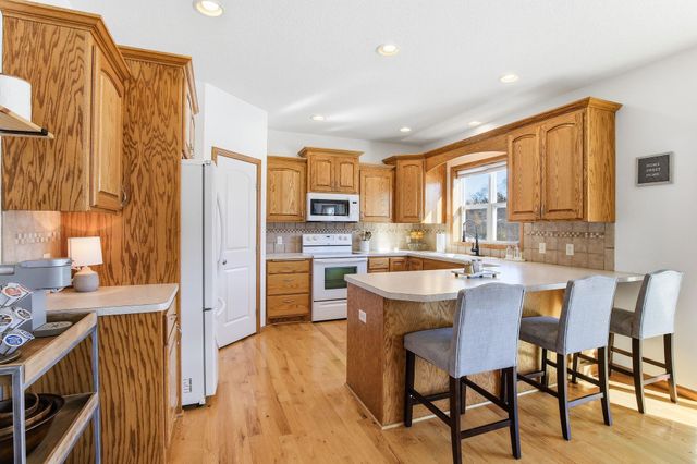 522 177th Avenue NE, Andover, MN 55304