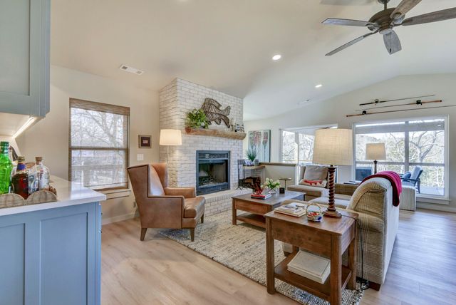 26445 Farm Road 1212, Eagle Rock, MO 65641