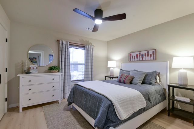 26445 Farm Road 1212, Eagle Rock, MO 65641