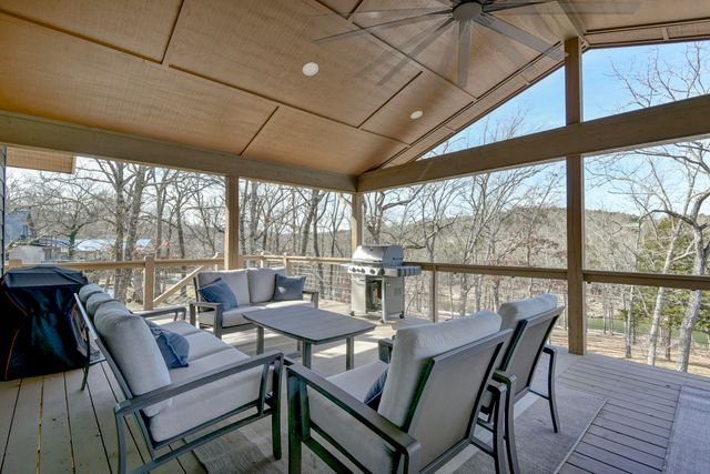 26445 Farm Road 1212, Eagle Rock, MO 65641