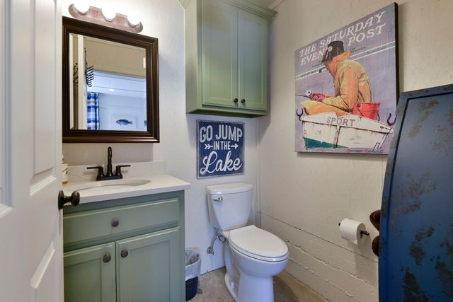 26445 Farm Road 1212, Eagle Rock, MO 65641