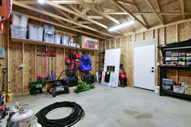 26445 Farm Road 1212, Eagle Rock, MO 65641