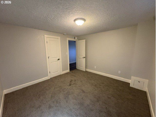 2208 E 5TH St, Vancouver, WA 98661