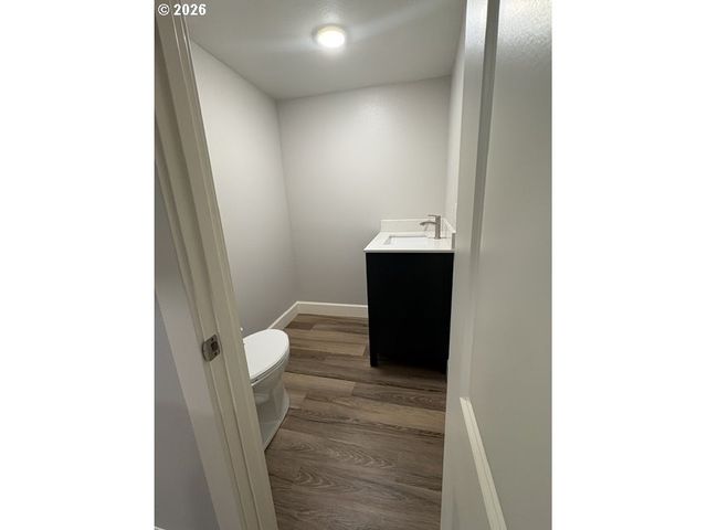 2208 E 5TH St, Vancouver, WA 98661