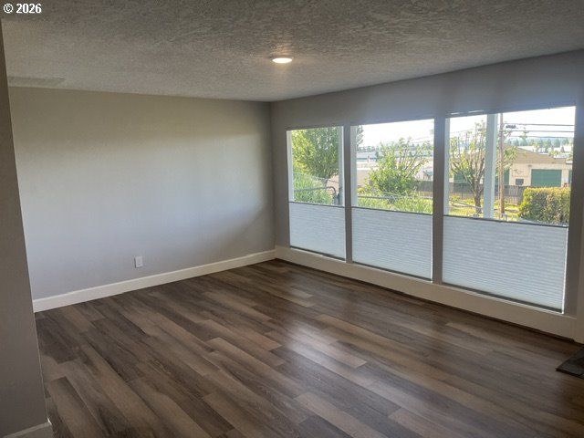 2208 E 5TH St, Vancouver, WA 98661
