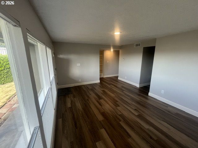 2208 E 5TH St, Vancouver, WA 98661