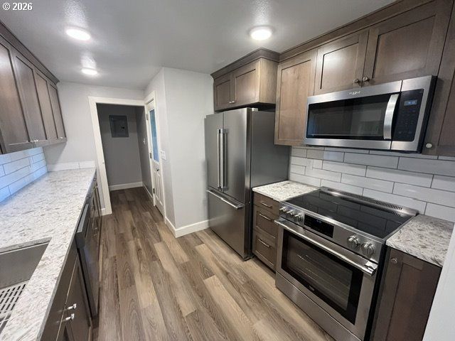 2208 E 5TH St, Vancouver, WA 98661