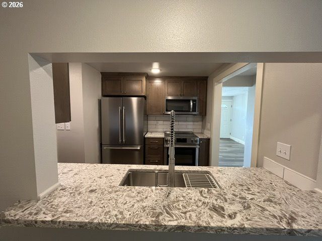 2208 E 5TH St, Vancouver, WA 98661