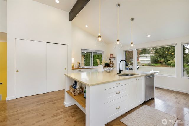 15812 NE 106th Street, Redmond, WA 98052