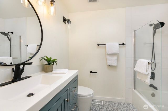 15812 NE 106th Street, Redmond, WA 98052