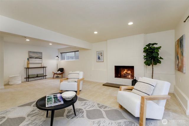 15812 NE 106th Street, Redmond, WA 98052