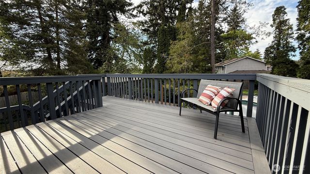 15812 NE 106th Street, Redmond, WA 98052