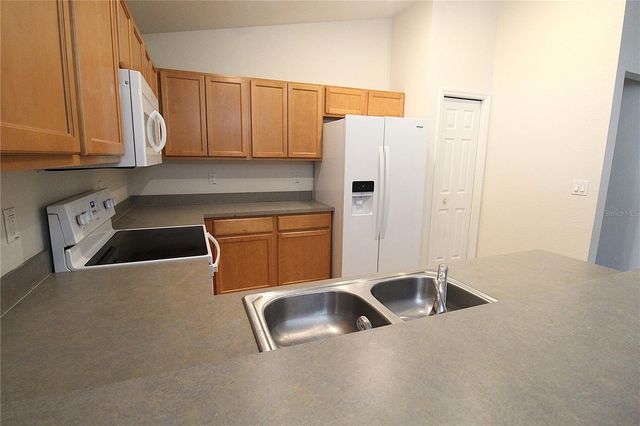 2211 11TH AVENUE E, Palmetto, FL 34221