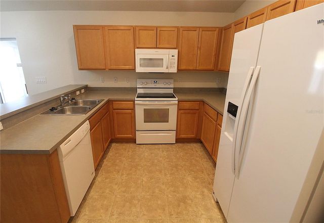 2211 11TH AVENUE E, Palmetto, FL 34221
