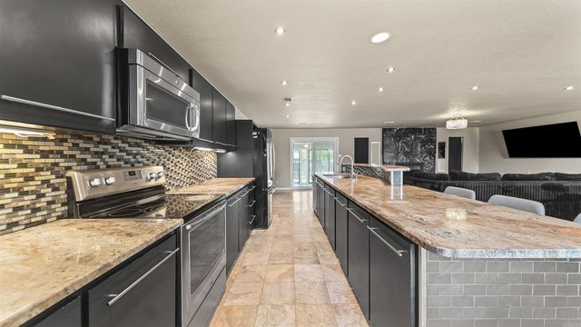 104 Granada Drive, Hot Springs, AR 71913