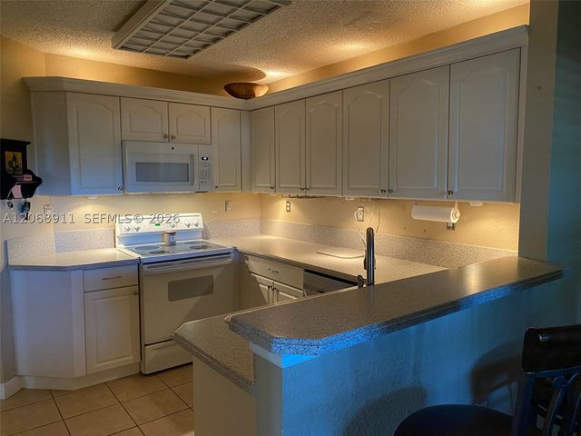 14379 SW 120th Ct 5-7, Miami, FL 33186