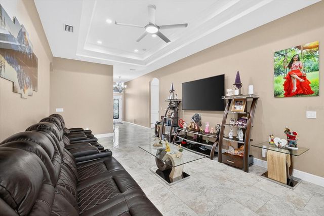 3914 SLIGH AVENUE, Tampa, FL 33614