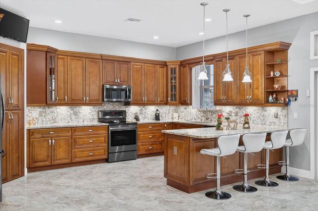 3914 SLIGH AVENUE, Tampa, FL 33614
