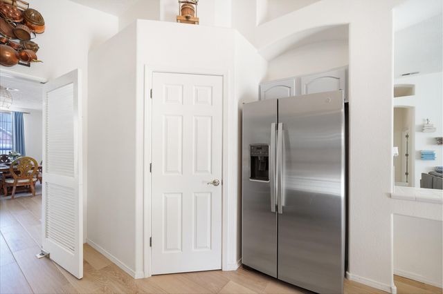 1300 Montara Drive NW, Los Lunas, NM 87031