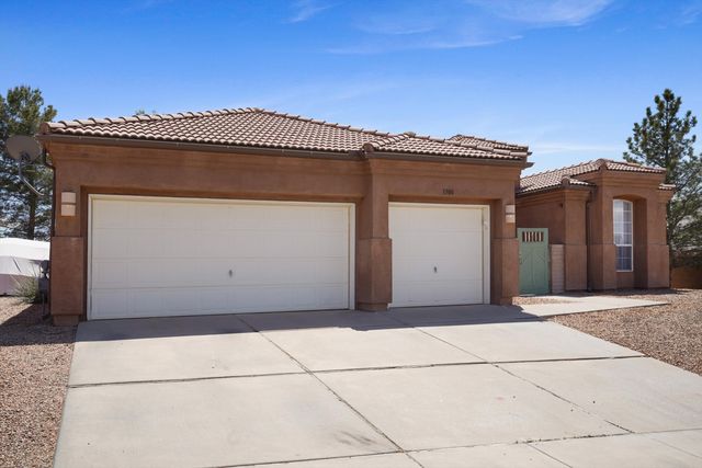 1300 Montara Drive NW, Los Lunas, NM 87031
