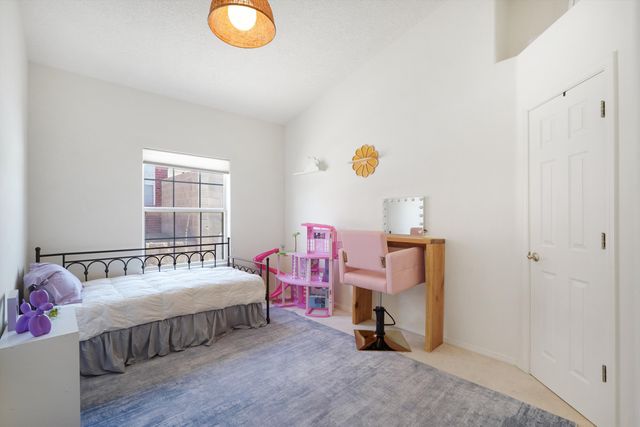 1300 Montara Drive NW, Los Lunas, NM 87031