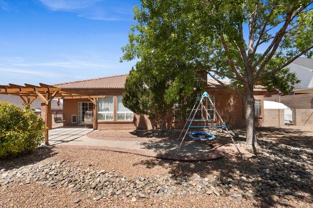 1300 Montara Drive NW, Los Lunas, NM 87031