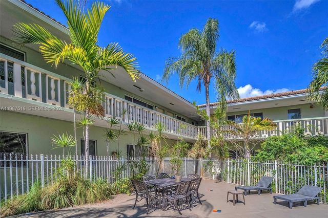1423 Holly Heights Dr 18, Fort Lauderdale, FL 33304