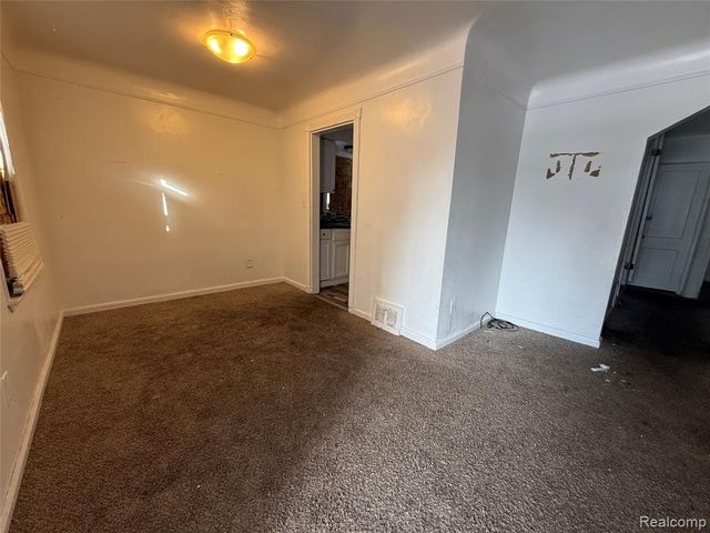 8864 Heyden Street, Detroit, MI 48228