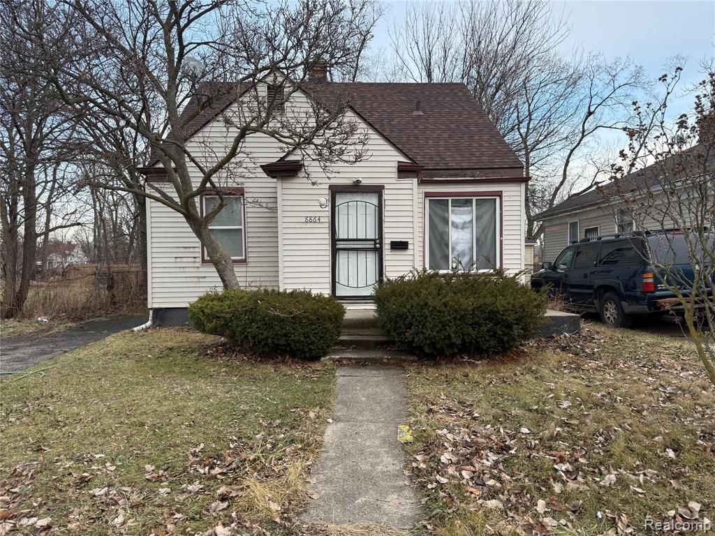 8864 Heyden Street, Detroit, MI 48228