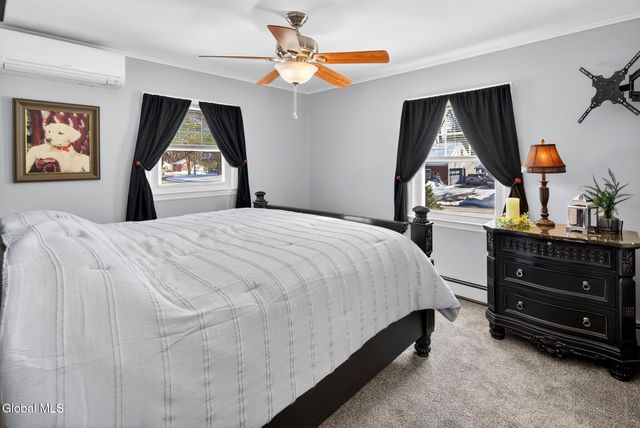 155 Willow Lane, Schenectady, NY 12302