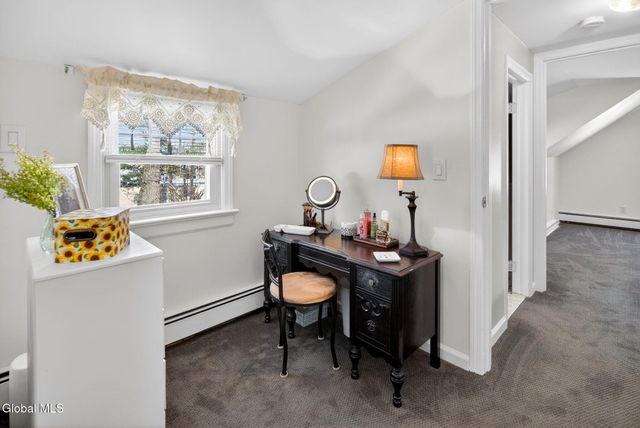 155 Willow Lane, Schenectady, NY 12302