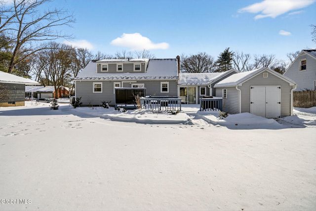 155 Willow Lane, Schenectady, NY 12302