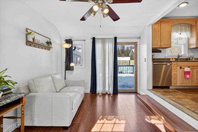 155 Willow Lane, Schenectady, NY 12302