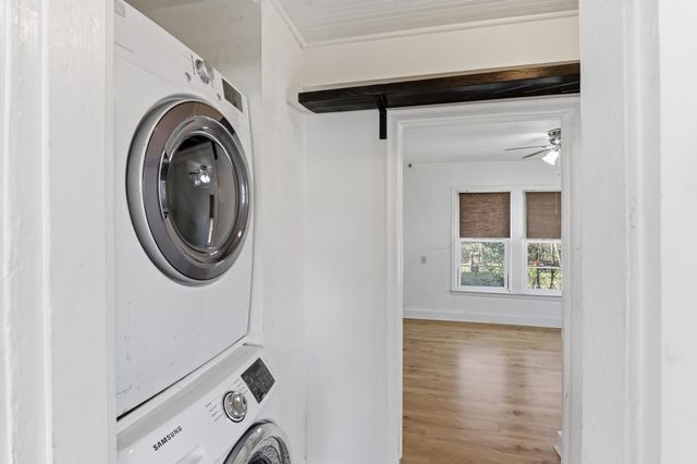 964 FORREST AVE, Memphis, TN 38105