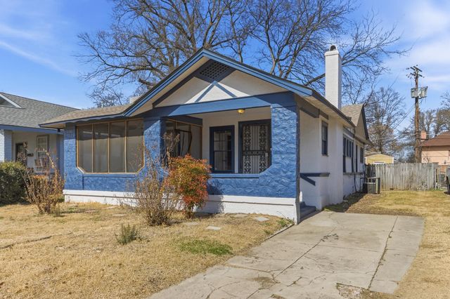 964 FORREST AVE, Memphis, TN 38105