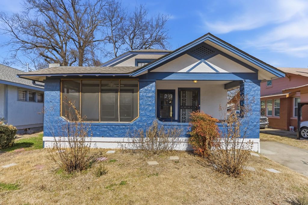 964 FORREST AVE, Memphis, TN 38105