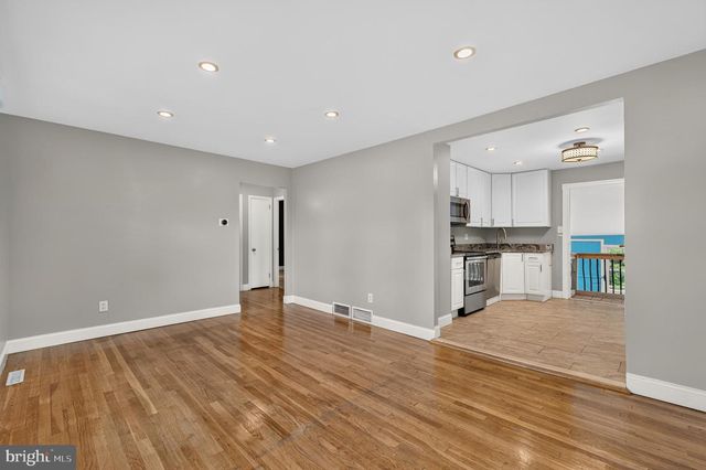 404 TAMARA CIR, Newark, DE 19711