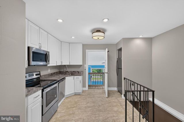404 TAMARA CIR, Newark, DE 19711