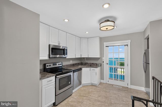 404 TAMARA CIR, Newark, DE 19711
