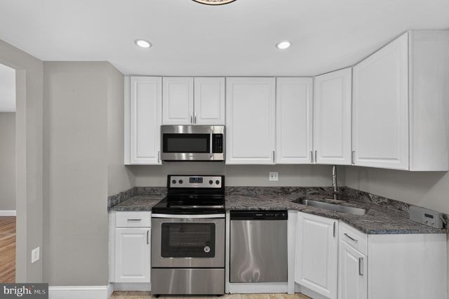 404 TAMARA CIR, Newark, DE 19711