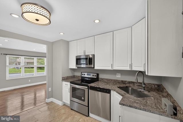 404 TAMARA CIR, Newark, DE 19711