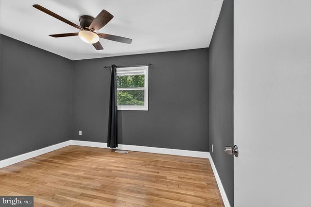 404 TAMARA CIR, Newark, DE 19711