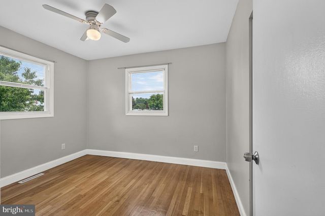 404 TAMARA CIR, Newark, DE 19711