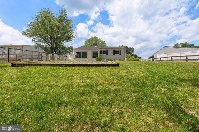 404 TAMARA CIR, Newark, DE 19711